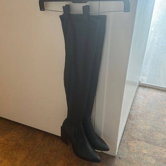 BLACK PU SQUARE TOE HIGH BLOCK OVER THE KNEE BOOTS - Picture 1 of 7